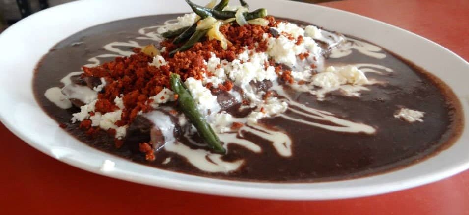 MENU CON: ENFRIJOLADAS JAROCHAS rellenas con huevo
