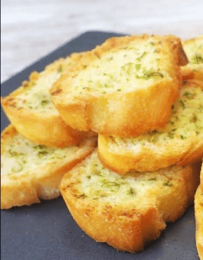 Porción de Pan al Ajo Especial