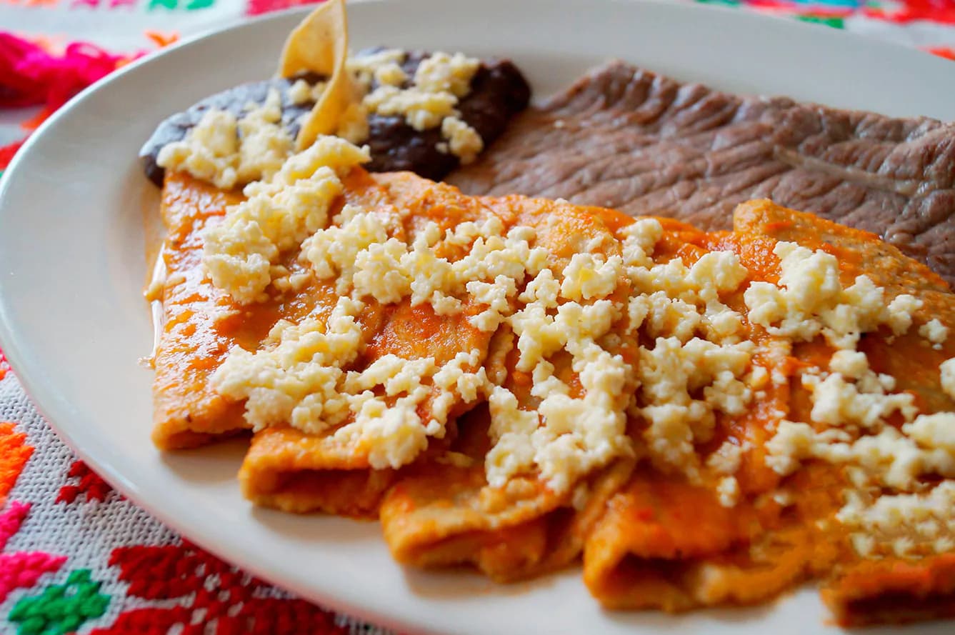 Enchiladas Huastecas con Cecina