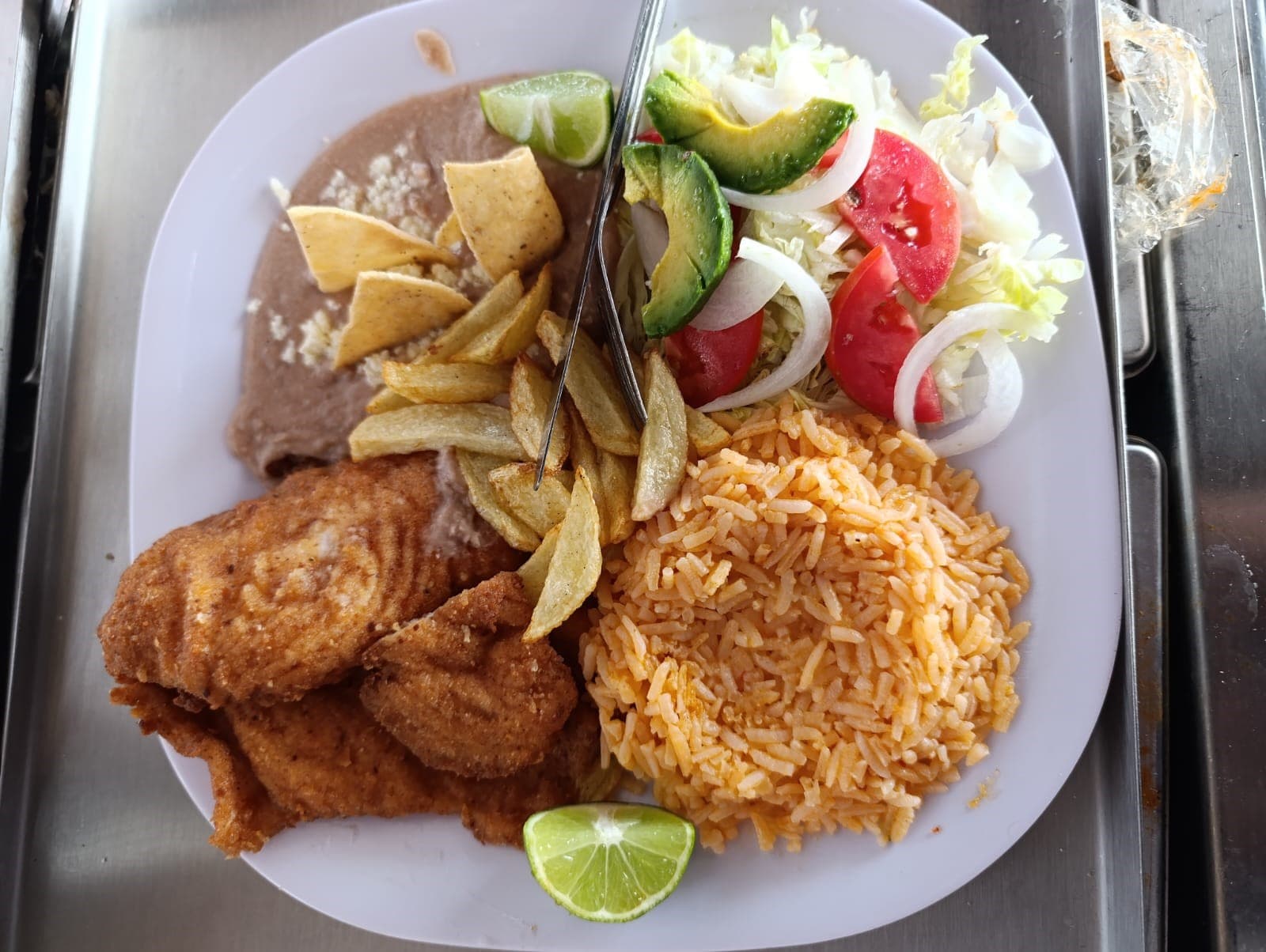 Combo Milanesa de Pollo + Agua Fresca