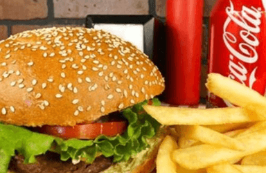 Combo #2  Hamburguesa + Papas + Dogo + Refresco