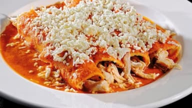 Enchiladas Rojas con Huevo