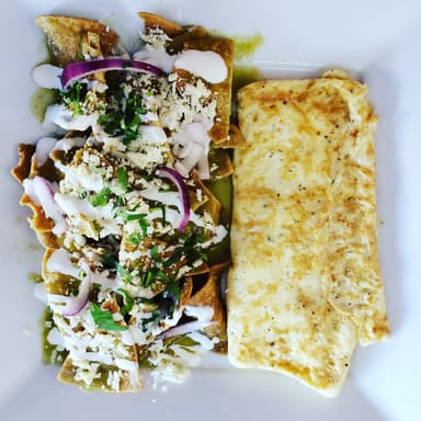 Omelette con Chilaquiles