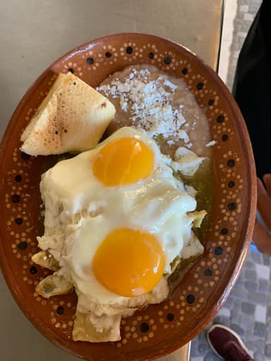 Chilaquiles Rojos