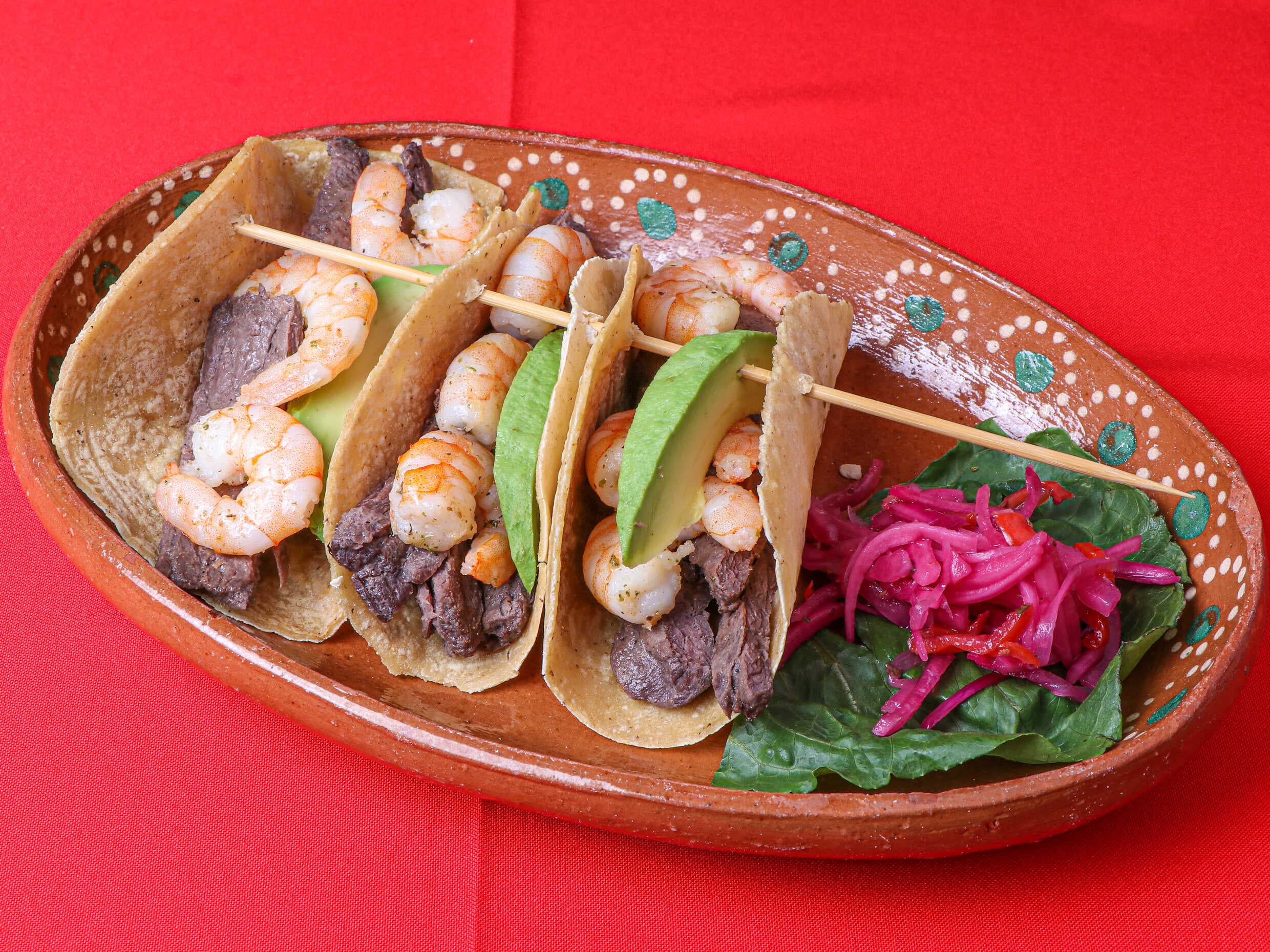 Tacos Mar y Tierra