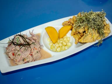 Dúo Marino de Ceviche con Chicharrón de Pescado