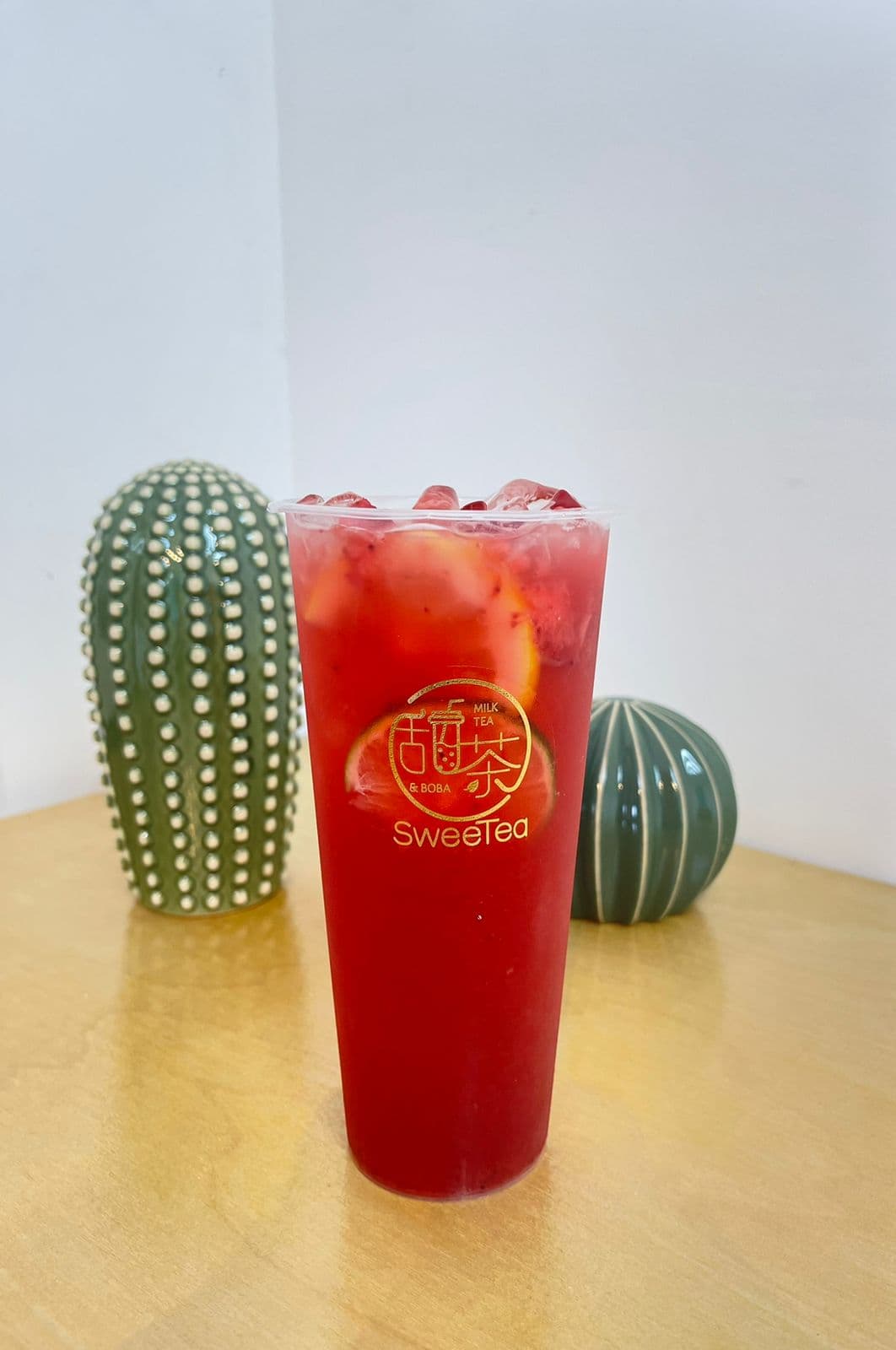 Dragon Fruit Strawberry Green Tea