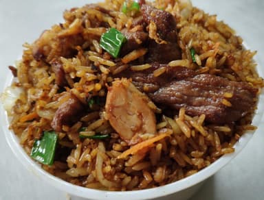 Arroz Frito con Pollo y Carne