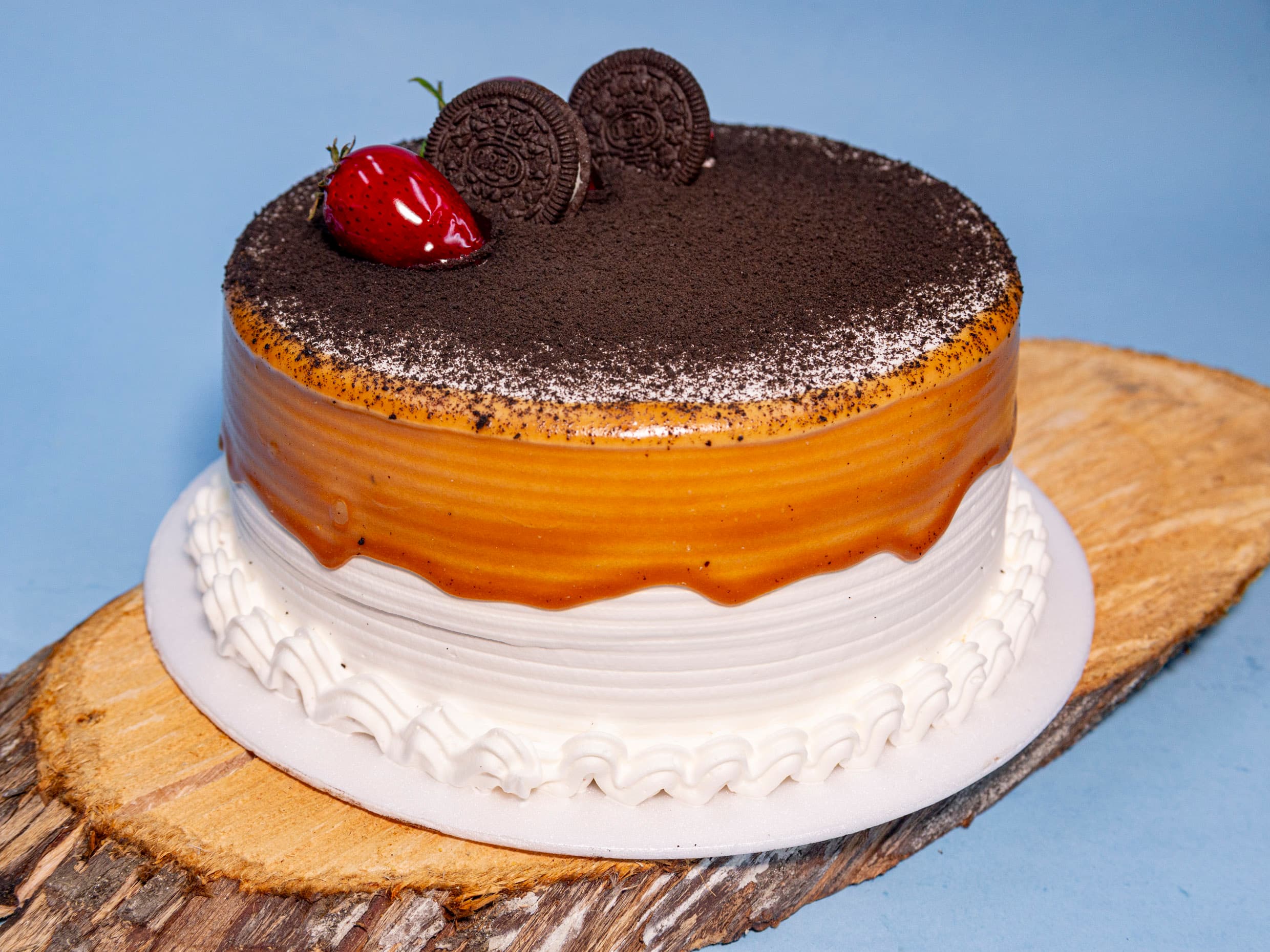 1 LB TORTA TRES LECHES.  25 PORCIONES