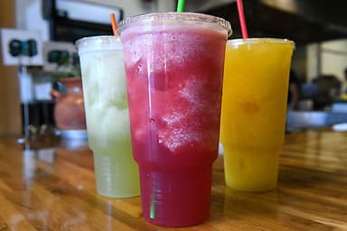 Agua de Frutas Naturales 1/2 Litro