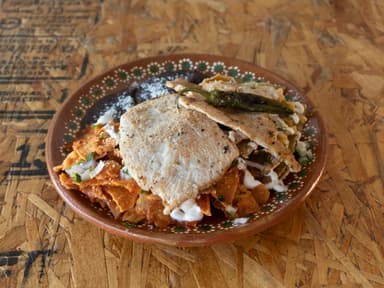 Chilaquiles con pollo