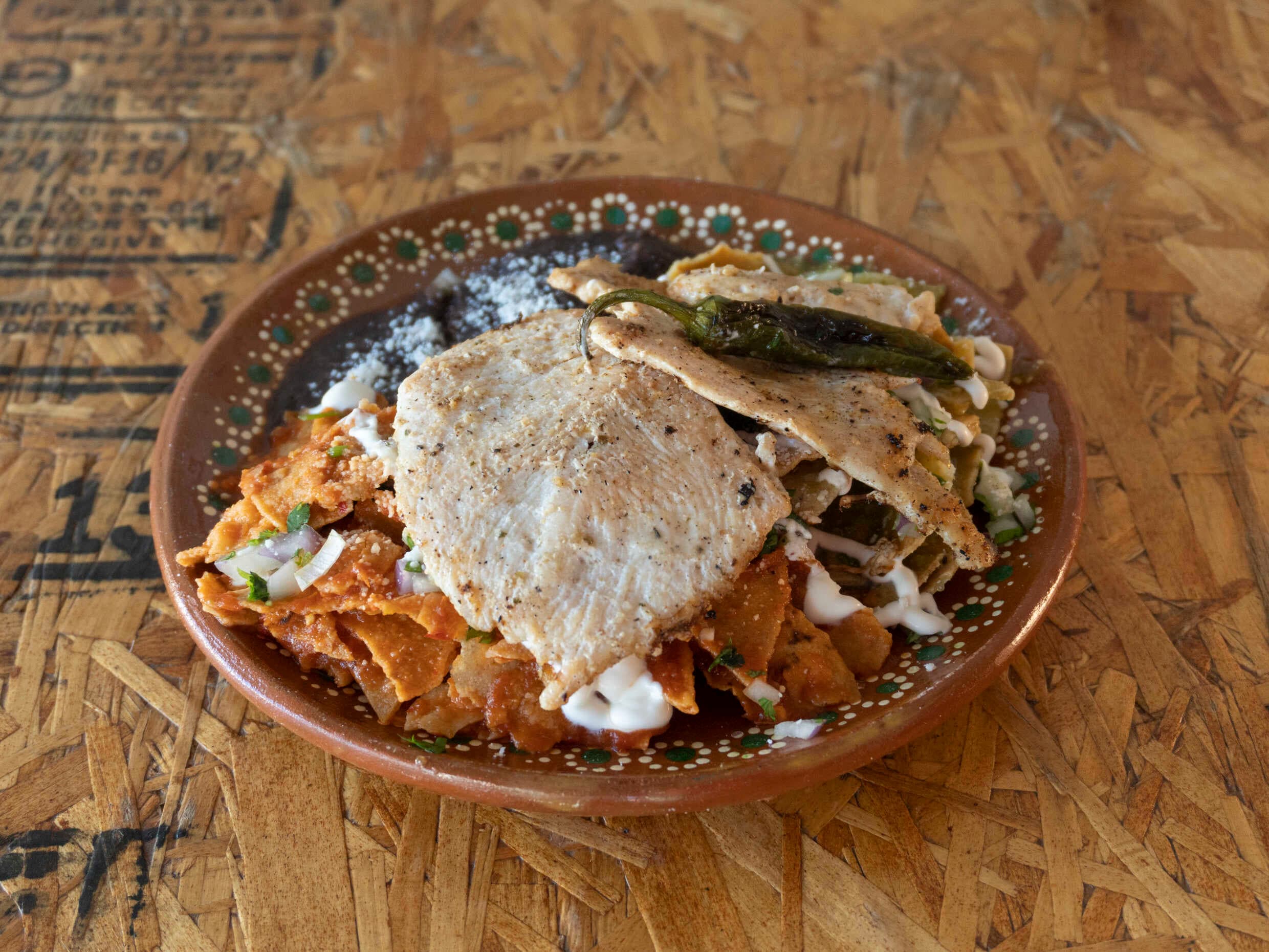 Chilaquiles con pollo