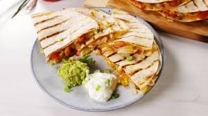Torta y Quesadilla de Milanesa