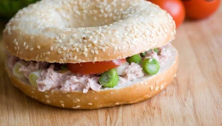 Bagel Atún