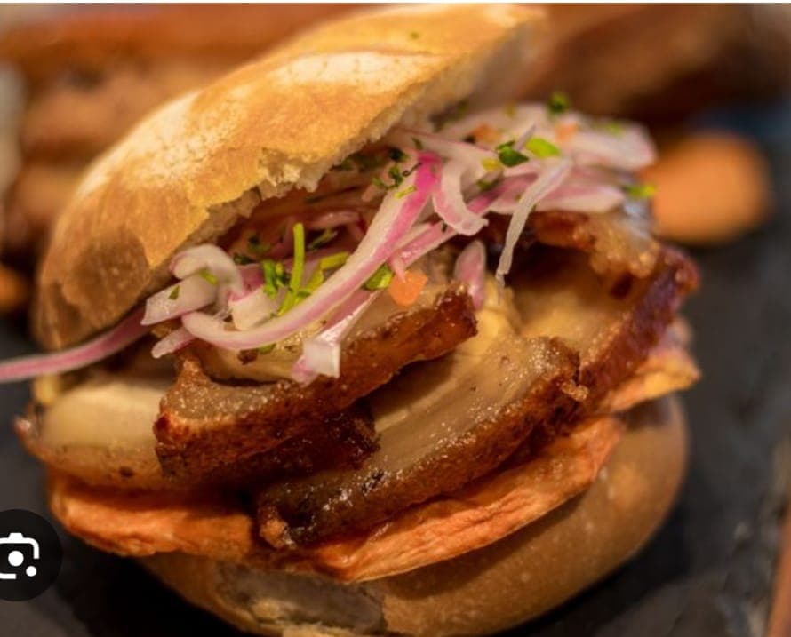 Sándwich a Lo Peruano de Panceta