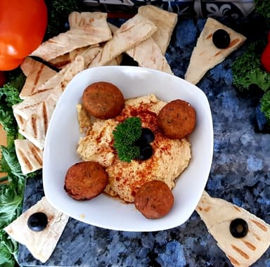 Hummus Falafel de Pollo Dip