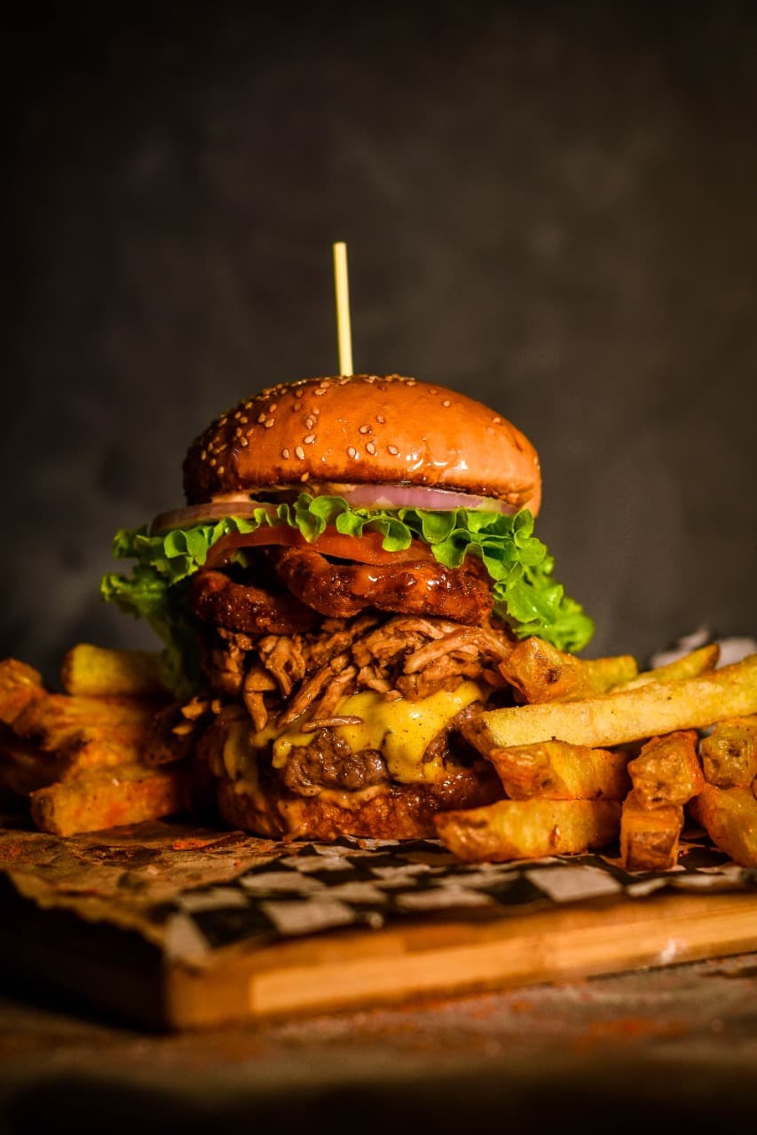 Burger Pulled Pork + papa francesa