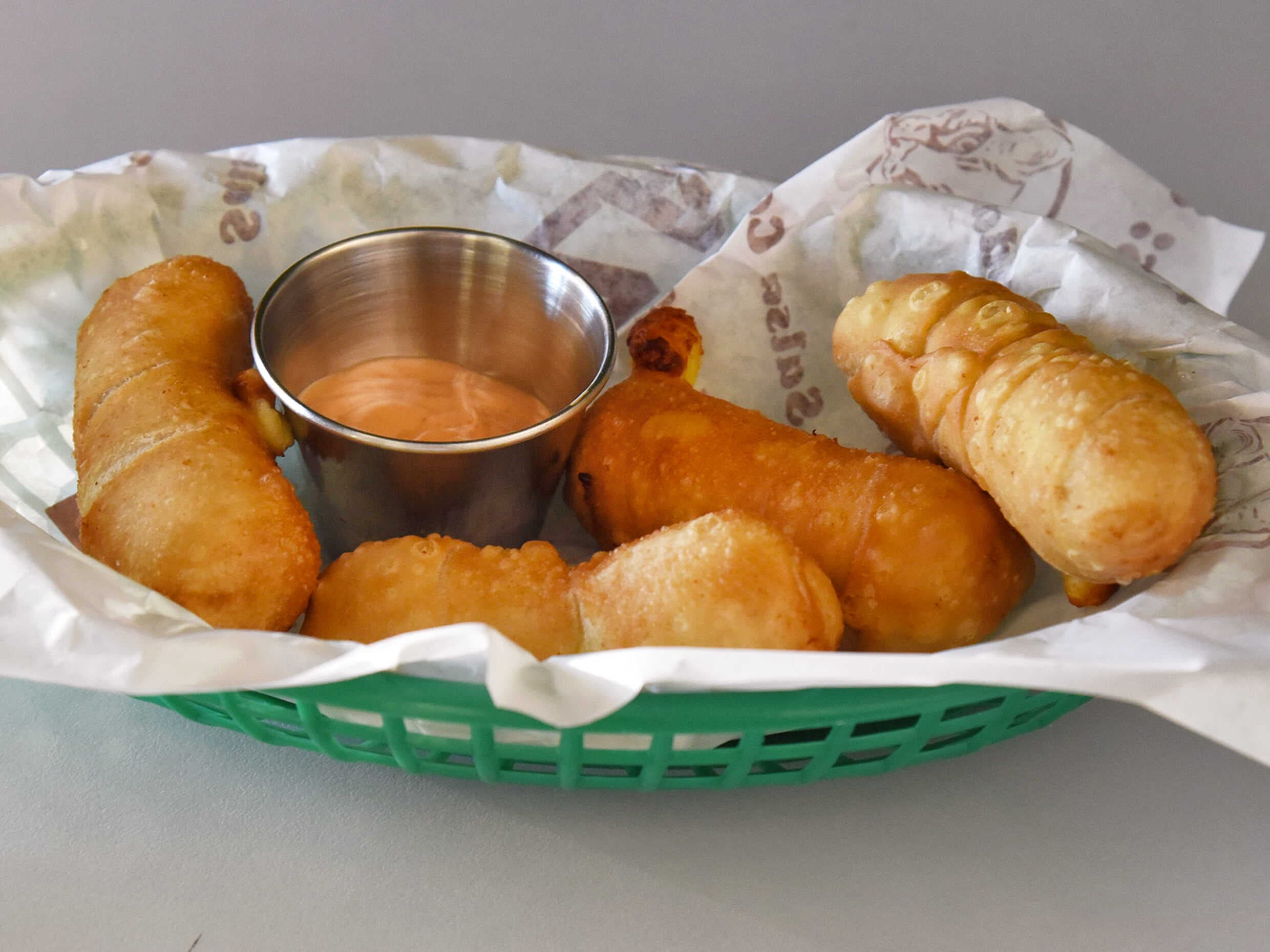 Combo 1 (Tequeños + Papas + Coca)