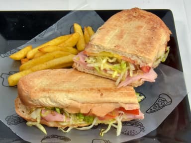 Sándwich Cordero
