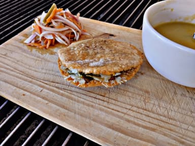 Gordita de Rajas con Queso 1 Pieza