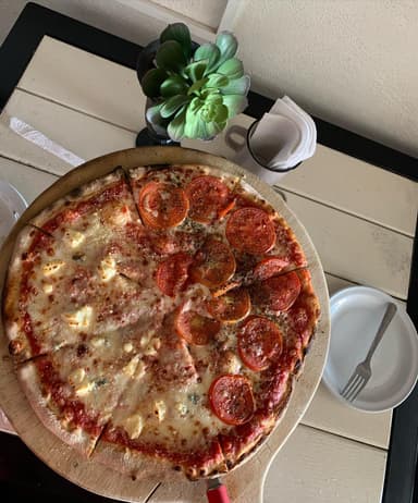 Pizza 4 Quesos