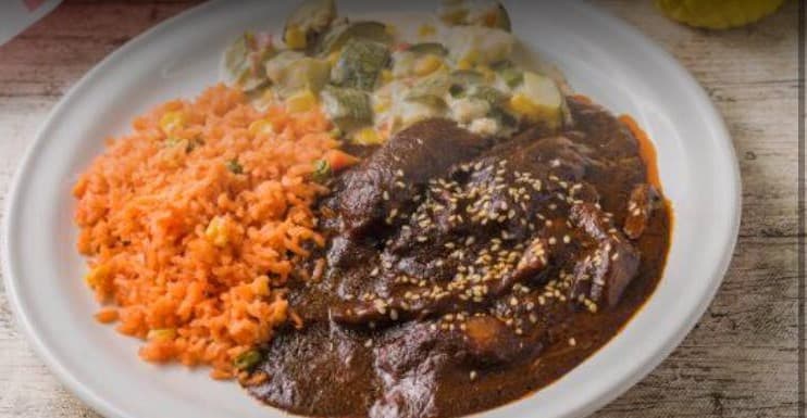 Pollo con Mole