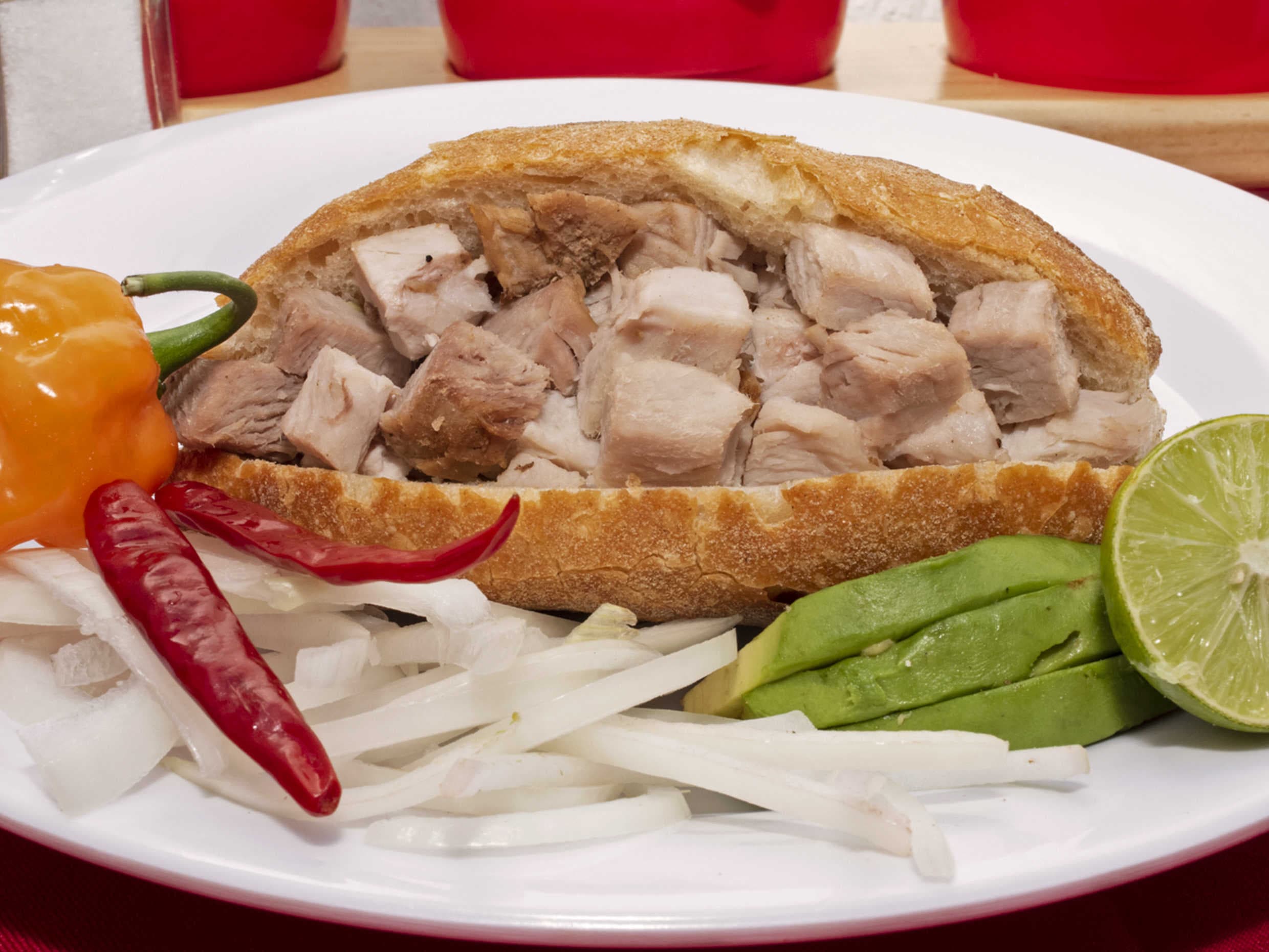 Torta Ahogada de Carnitas