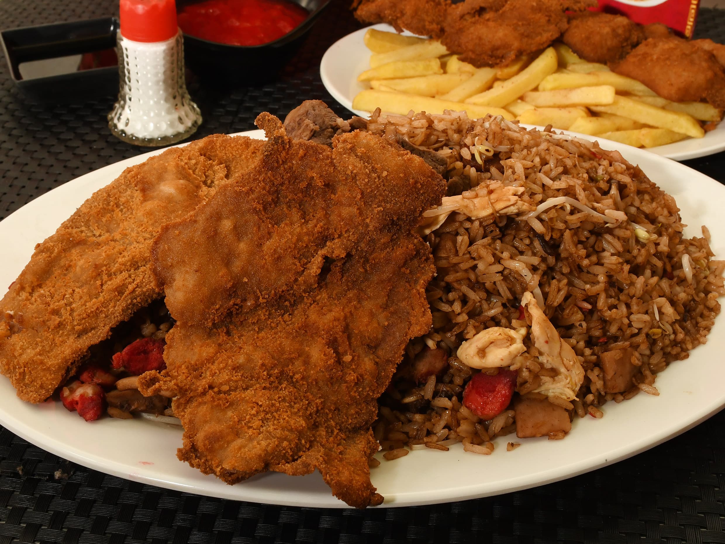 Combo 4 Personas Arroz Chino y Chuleta