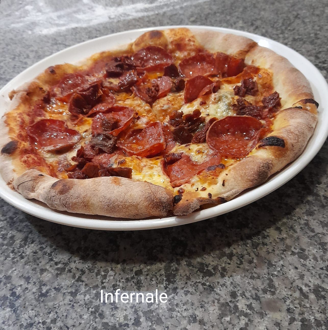 Pizza Gourmet Infernale