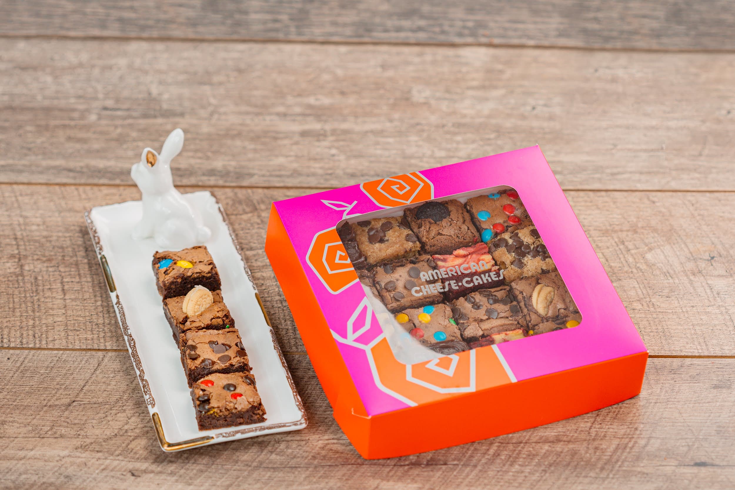 Caja de Mini brownies por 16 unidades.