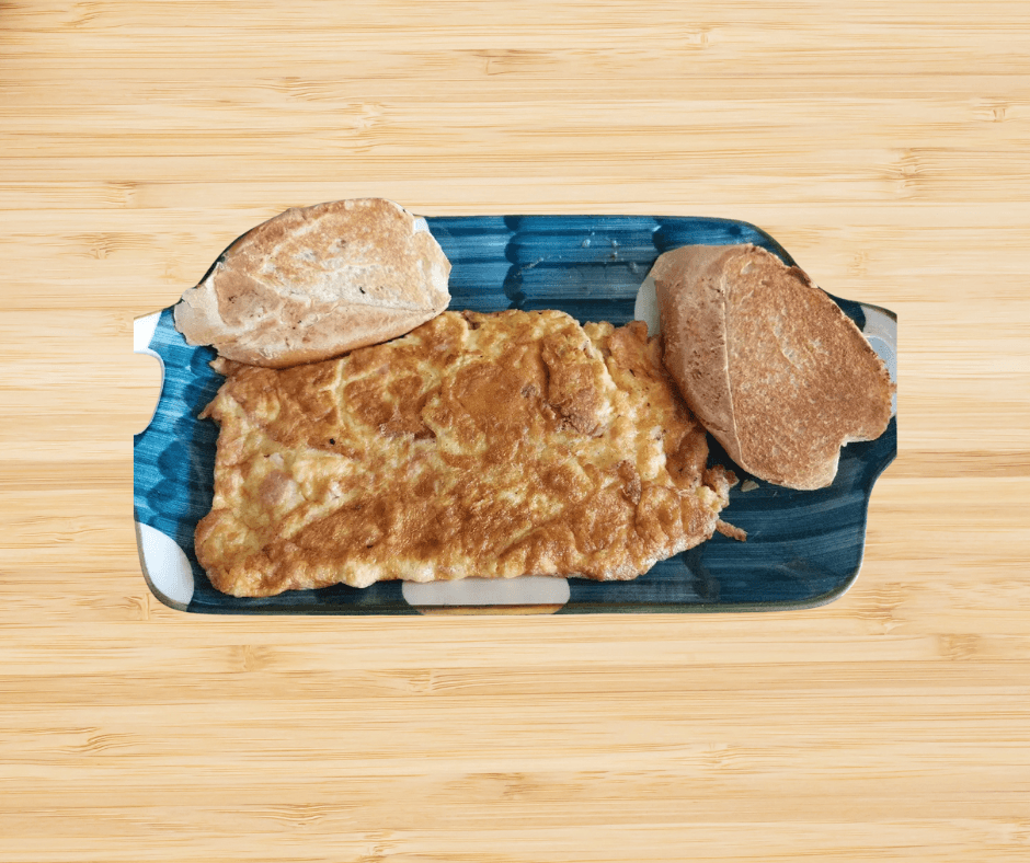 Omelette Con Jamón y Queso