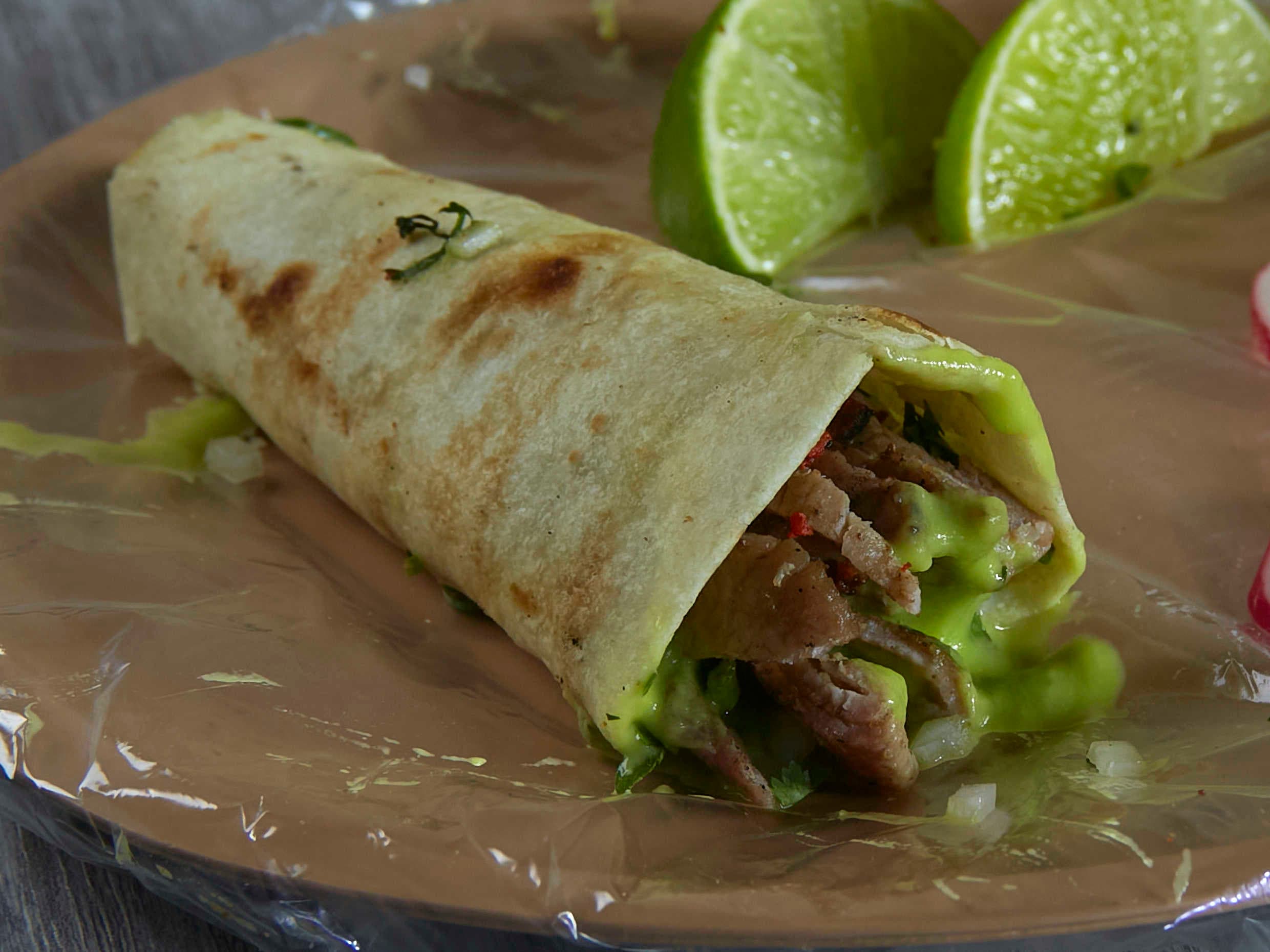 Taco de Harina de Asada