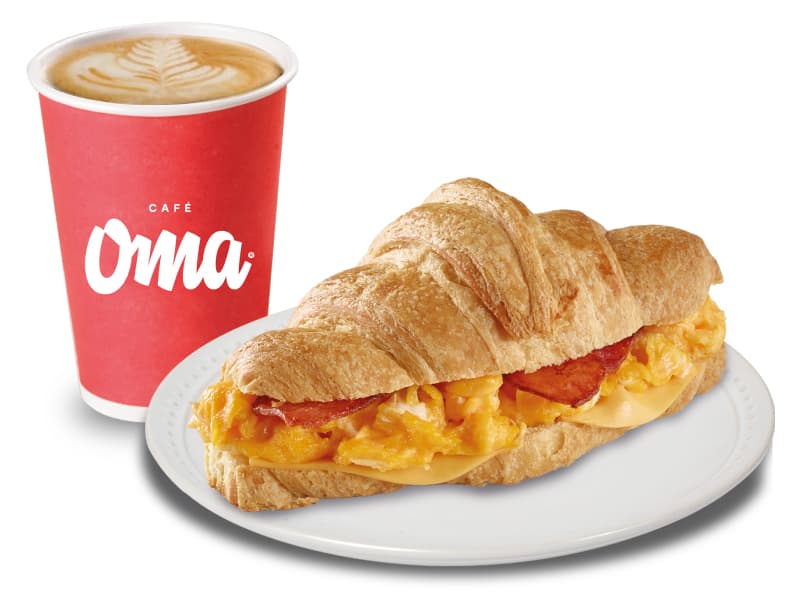 Combo croissant huevo y tocineta + bebida
