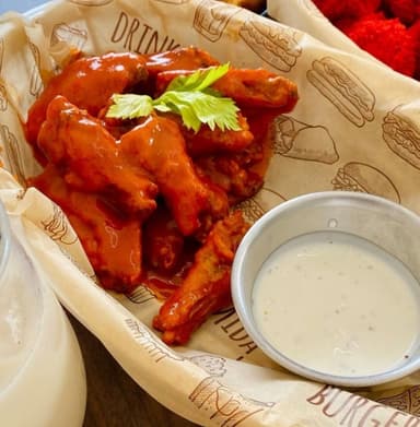 Combo 1/2 Kilo de Alitas o Boneless + Papas a la F