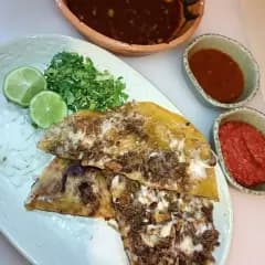 Quesoso Birringa + Plato CH + Refresco