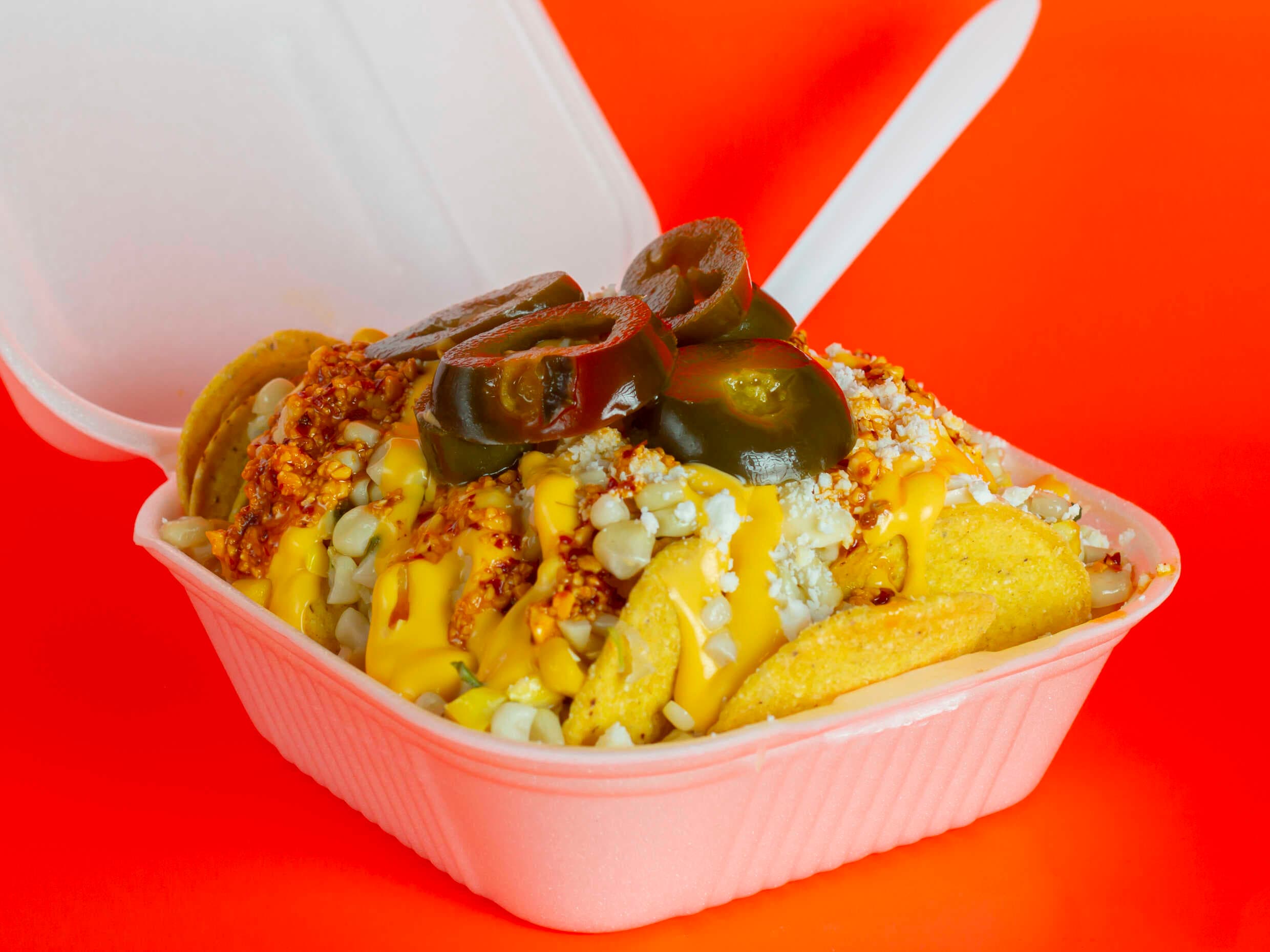 Nachos con Esquites