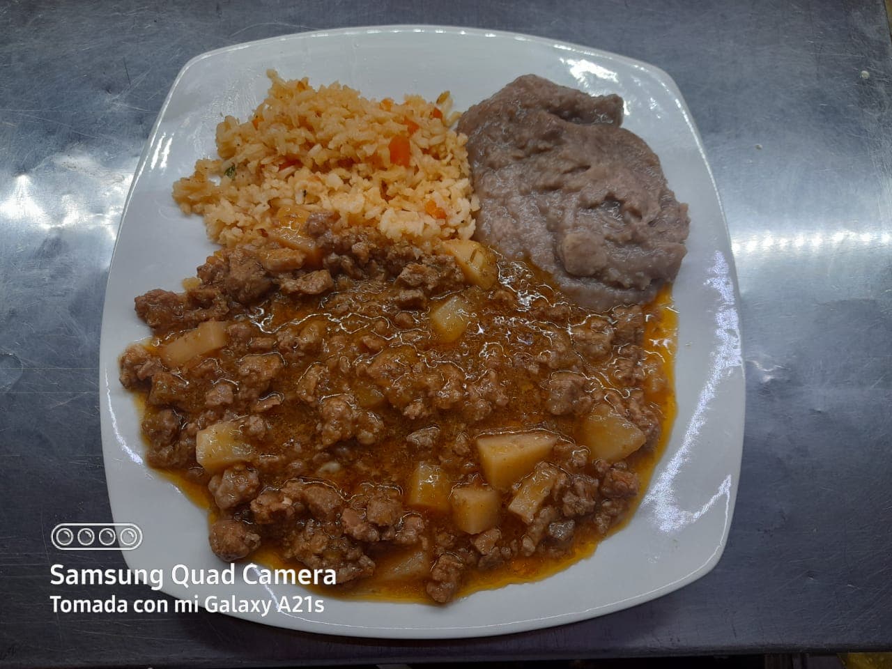 🍖Cortadillo de Res con Papita✨