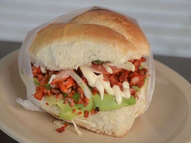 Lonche de Adobada