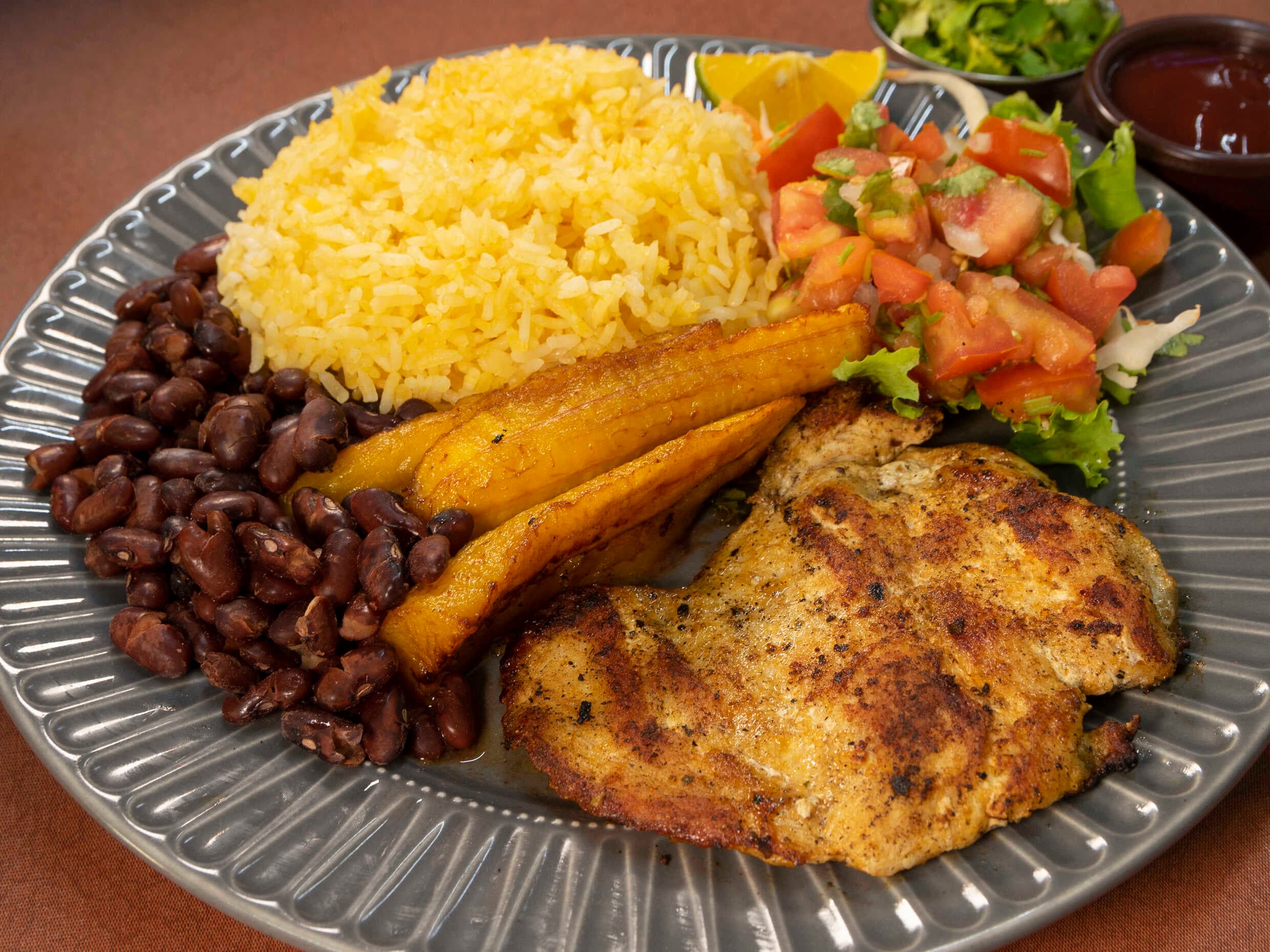Casado + Bebida del Día