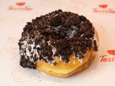 Dona Vainilla Con Galleta chocolate
