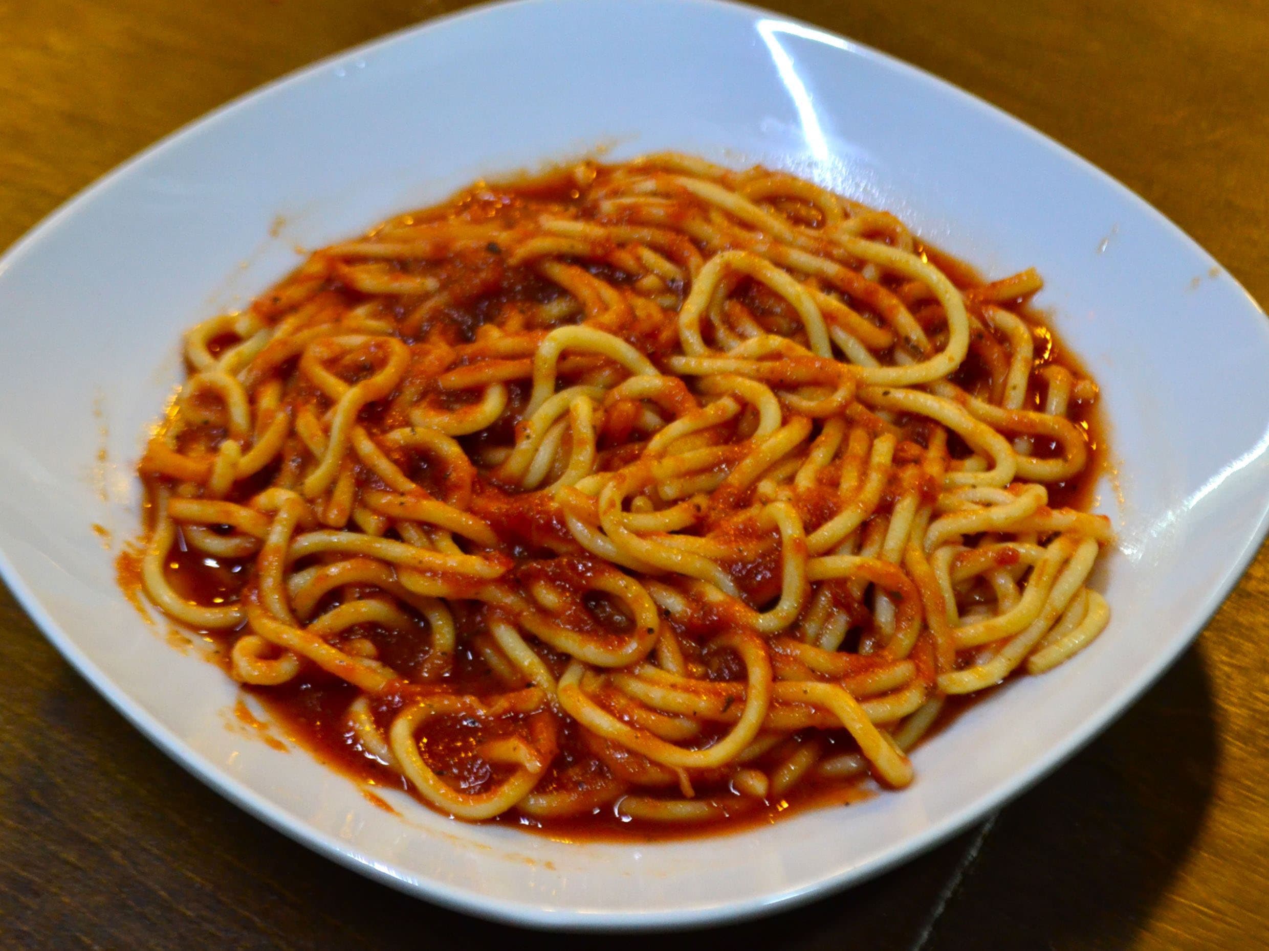 Espagueti con Tomate