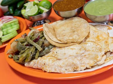 Taco de Bistec Chico con Queso