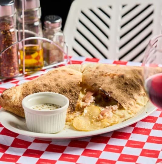 Calzone Hawaiana