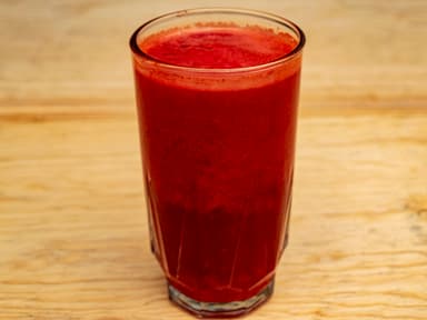 Jugo Naranja, zanahoria y betabel