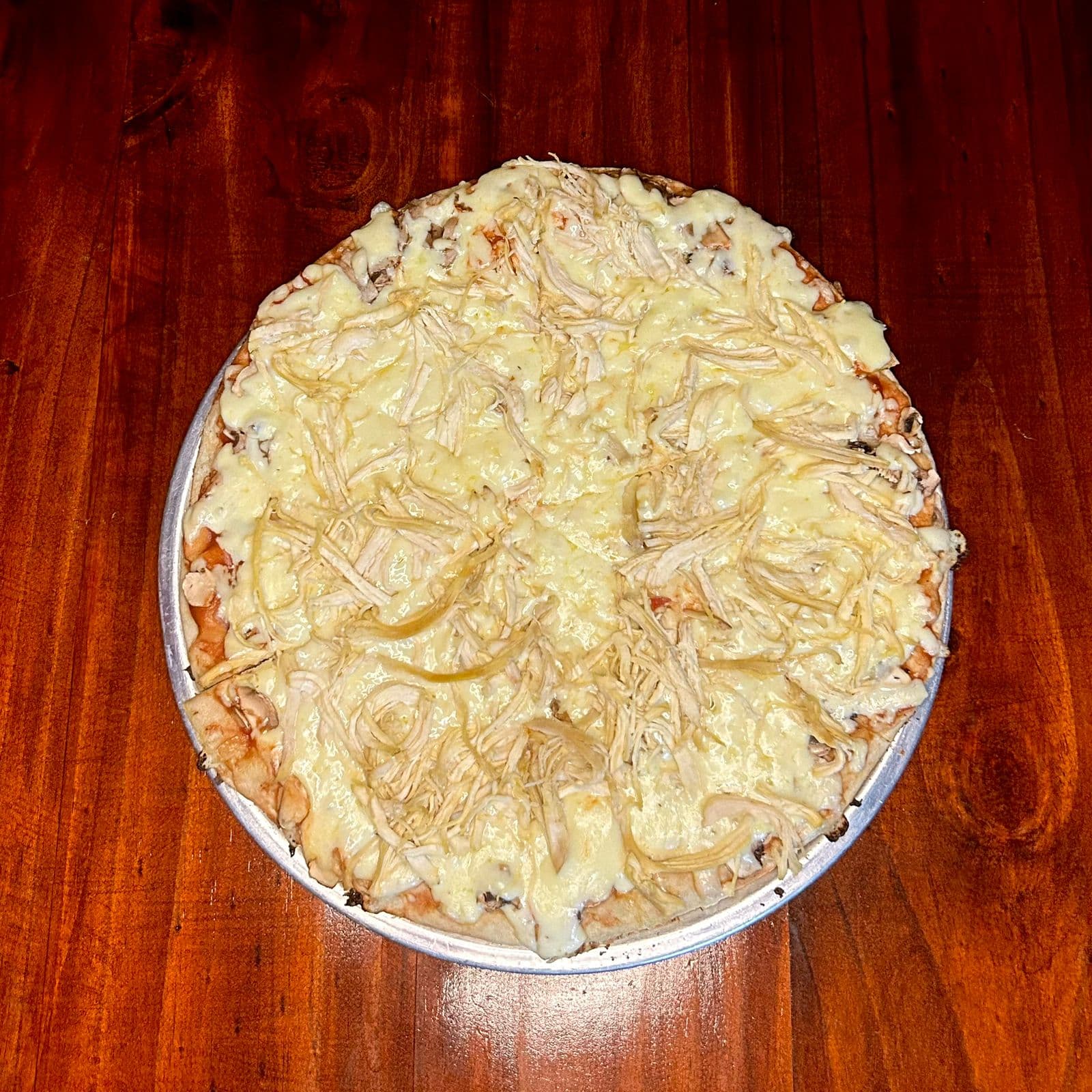 Pizza Champiñón con Pollo Mediana 6 Porciones