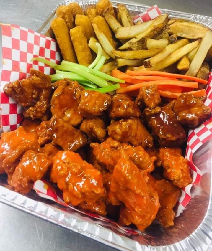 Combo Grande (Boneless, Papas, Poppers, Dedos)