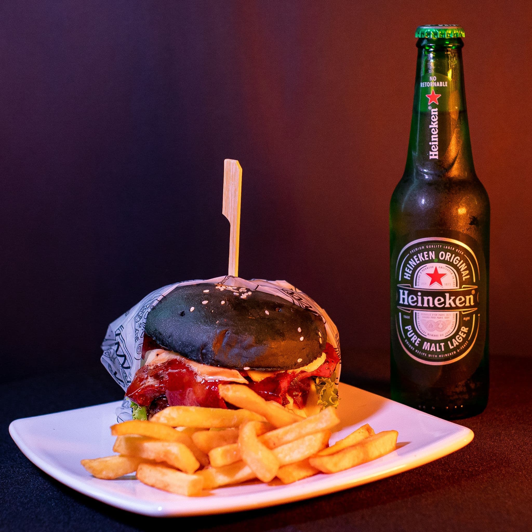 COMO HAMBURGUESA GUORMET XXL CON JUGO