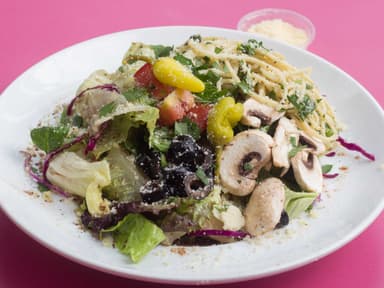 Ensalada Pollo Piccata