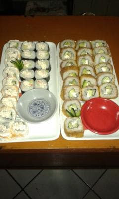 Rollo California Maki Salmón