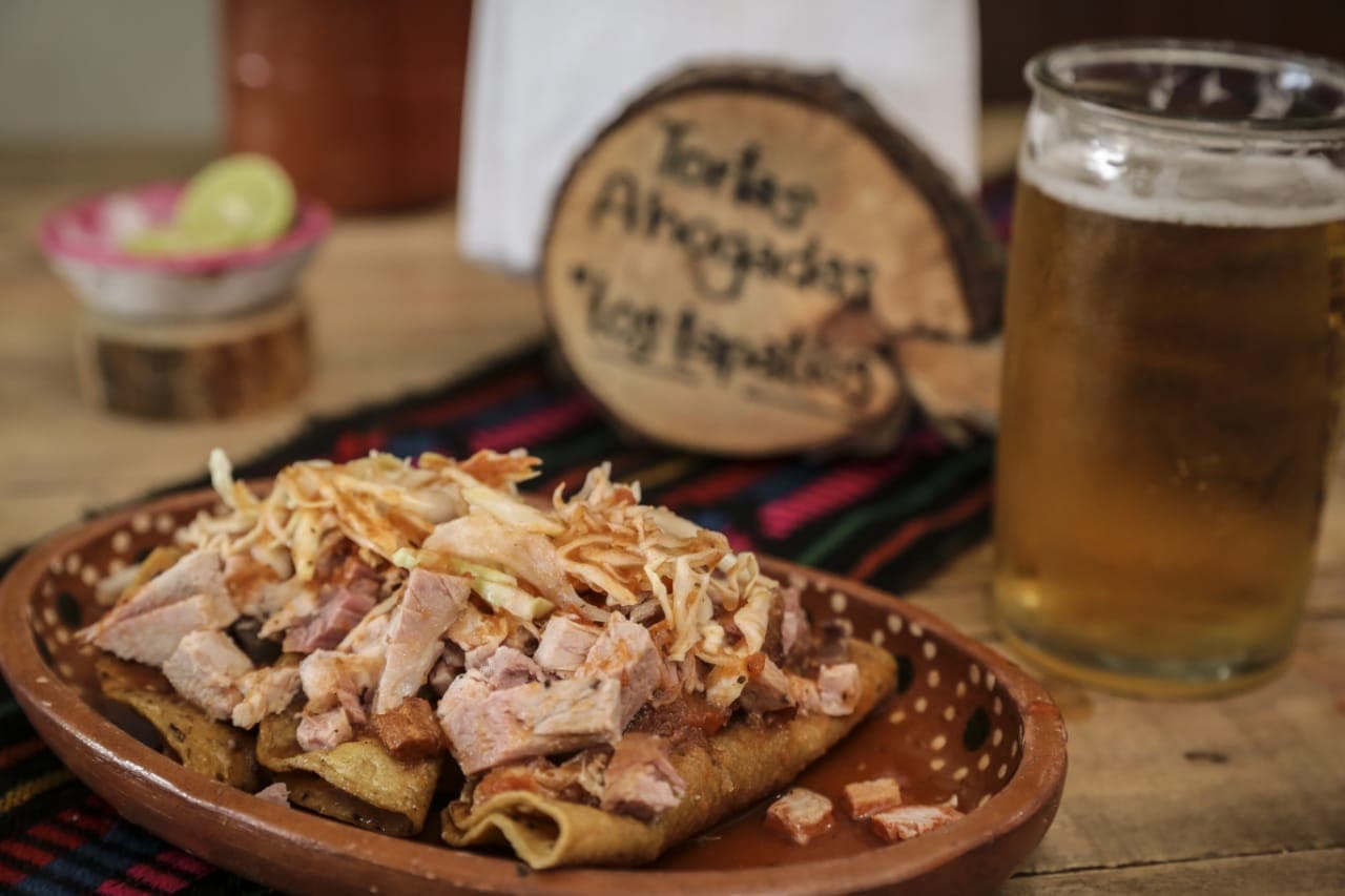 Tostada de Carnitas